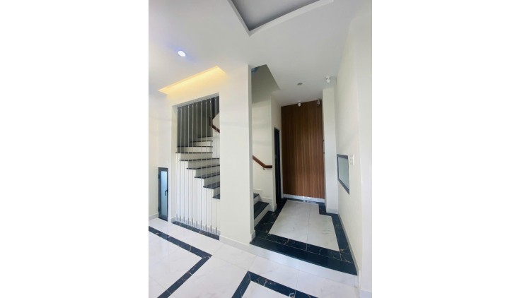 Bán nhà 56m2, 4 tầng, 3PN, 4WC, Hương lộ 2, Bình Trị Đông, 5.4 tỷ